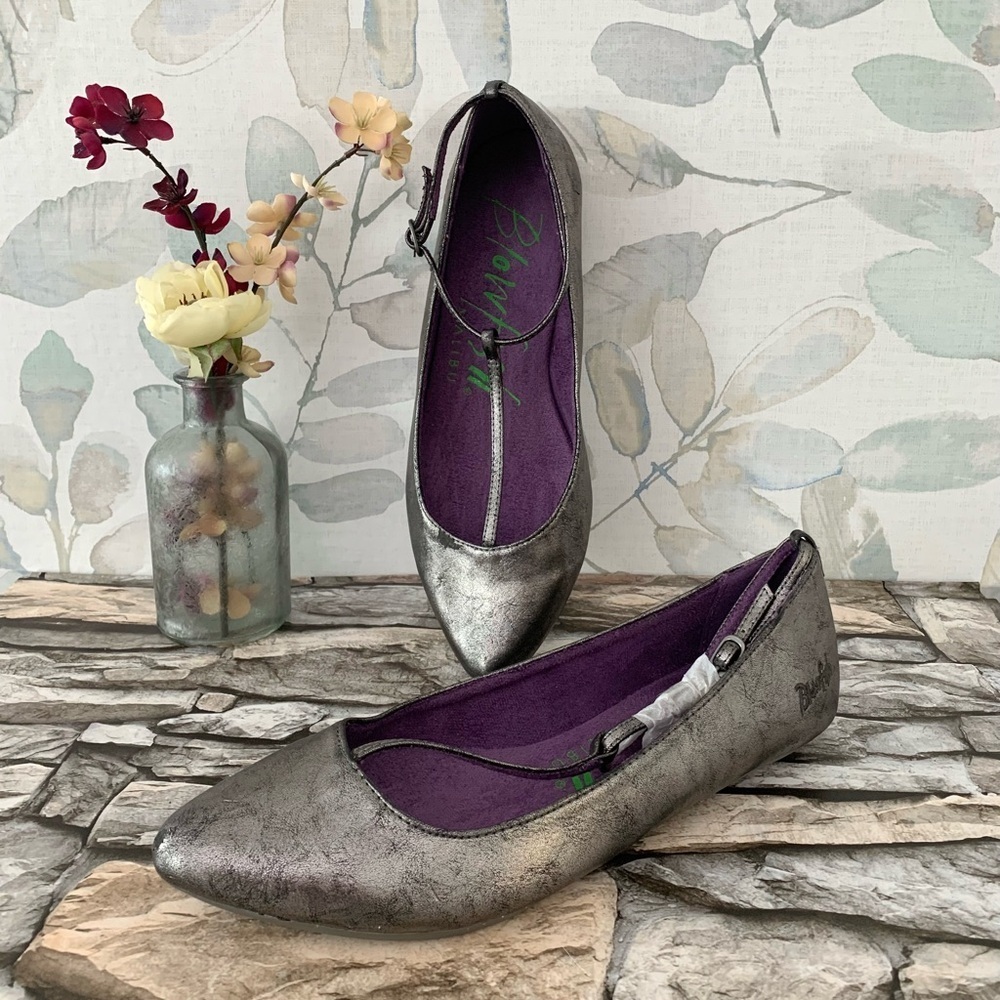 #08 Blowfish Malibu Gunmetal Metallic Strappy T-Strap Ballet Flats Slip On Shoes